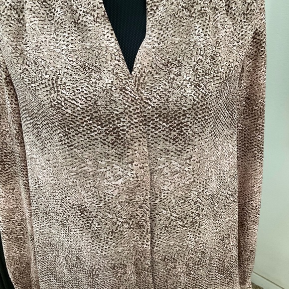Women’s Blouse - Picture 1 of 6